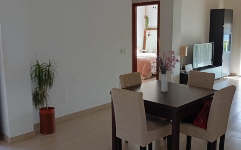 PAREADO DE 3 HABITACIONES CON SOLARIUM EN EL CENTRO DE SAN JOSÉ PUEBLO