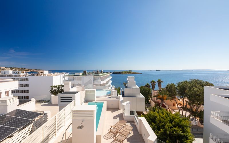 PRECIOSO APARTAMENTO EN PLAYA D'EN BOSSA
