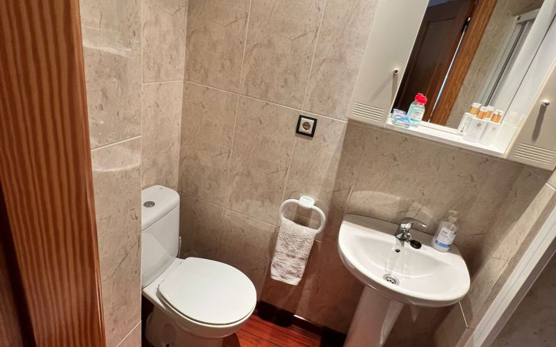 PLANTA BAJA EN SES PAISSES CON TERRAZA , JARDÍN Y PARKING