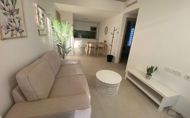 PLANTA BAJA  A ESTRENAR MUY CERCA  DE LA PLAYA