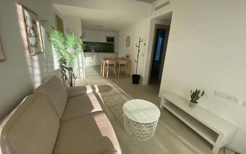 PLANTA BAJA  A ESTRENAR MUY CERCA  DE LA PLAYA