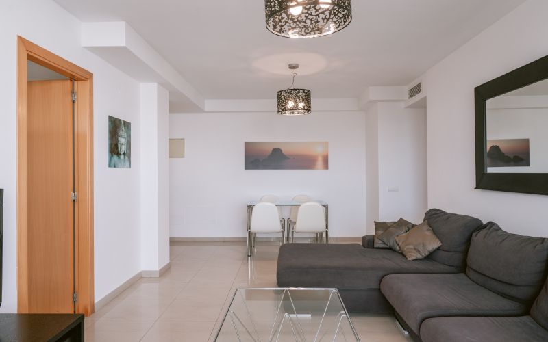 ESPECTACULAR ÁTICO CON VISTAS A DALT VILA