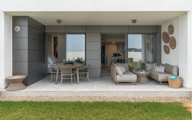 PLANTA BAJA CON JARDÍN EN CALA GRACIO
